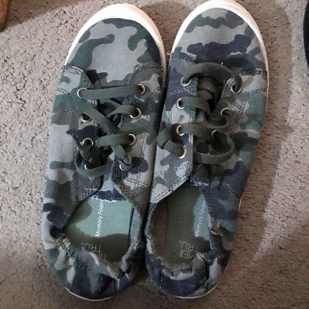 Camo slip on’s